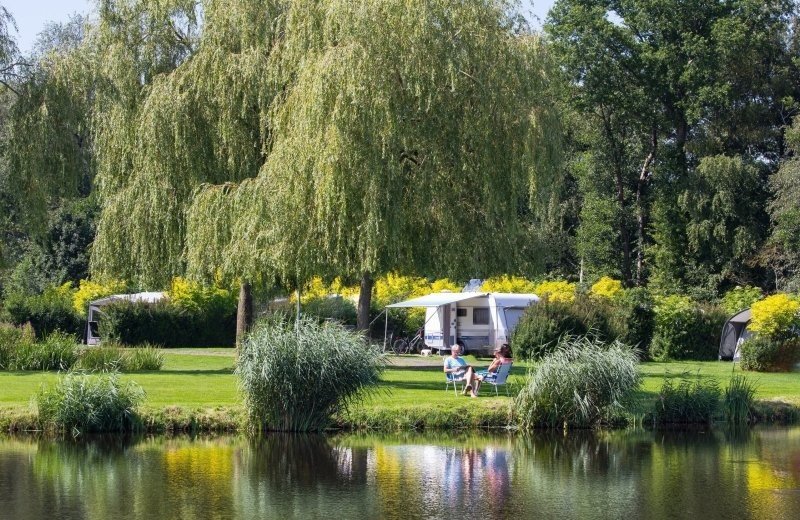 1 rust en ruimte bij camping de drie provincien schoon