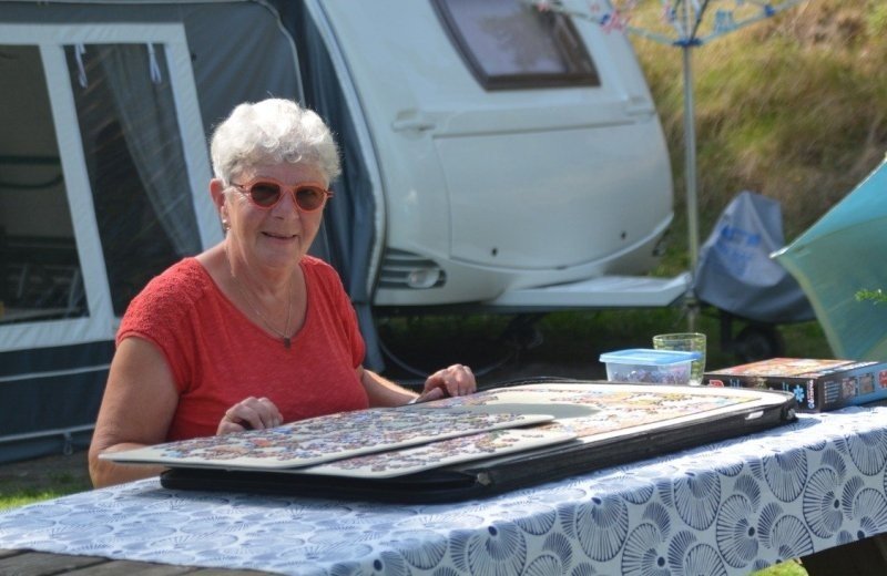 Puzzelen op Zuid Ginkel, Jeanne geniet ervan