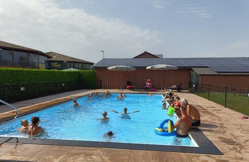 Zwembad geelenhoof02